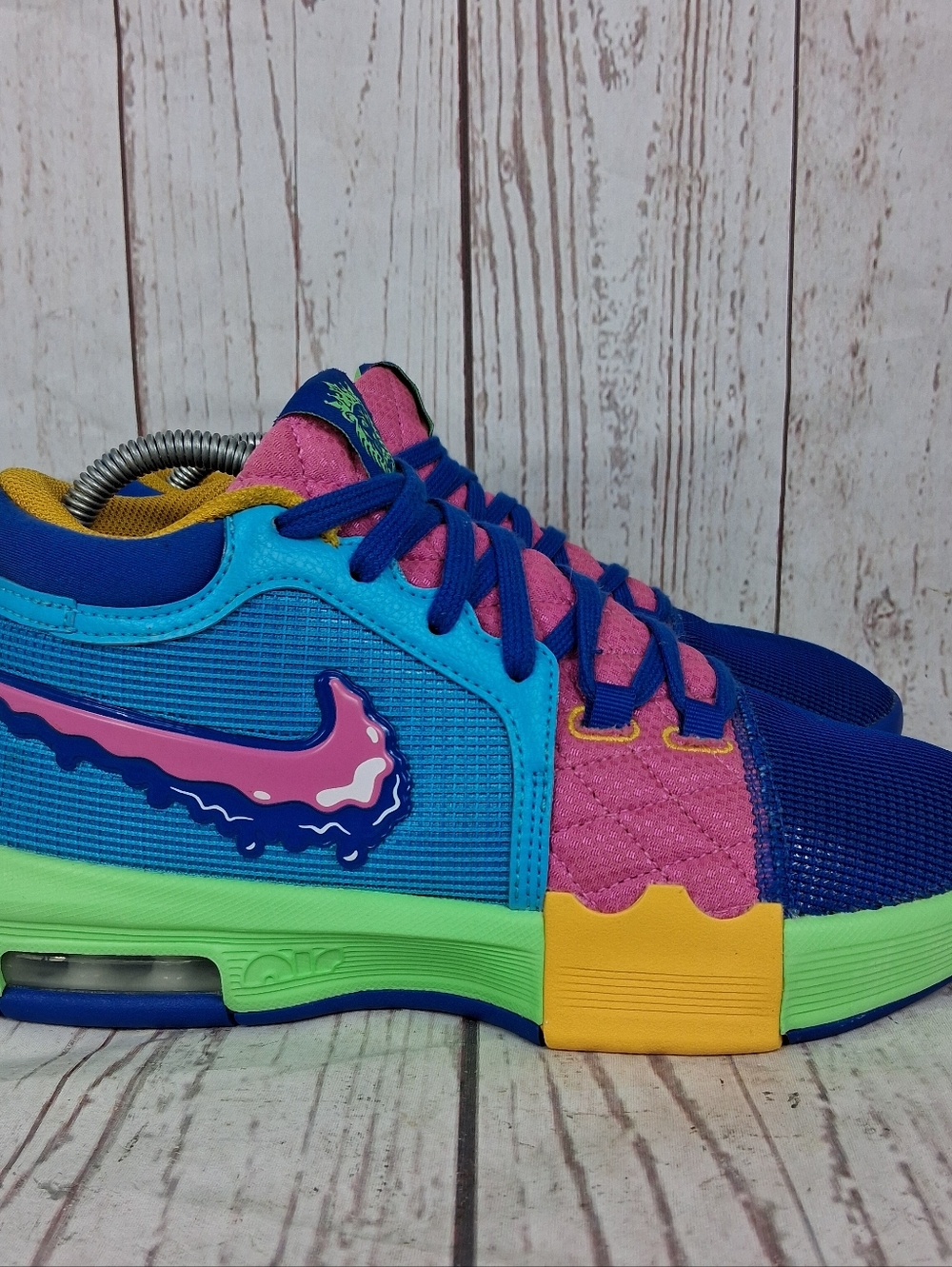 Nike LeBron Witness 8 'I Promise School' Basketball Sneakers Men's 8 Women's 9.5